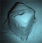 Punschkrapferl in Blau und Topfengolatsche.