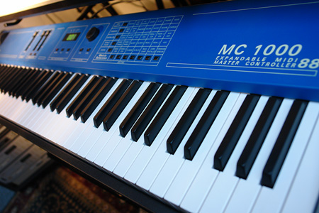 Oberheim MC 1000 Masterkeyboard